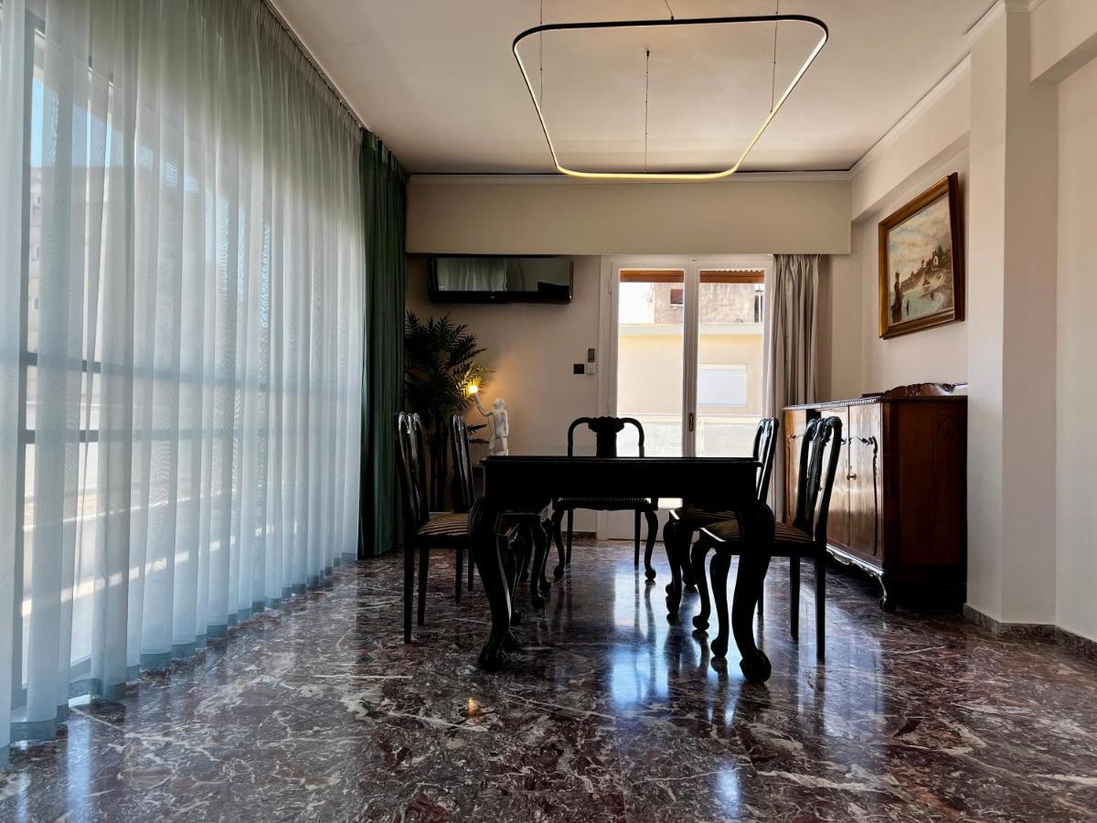 Happy Place! Big, Bright & Central - Ideal For Families And Groups Of Friends باترا المظهر الخارجي الصورة